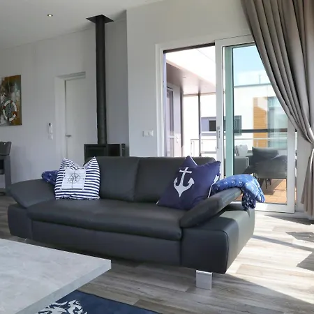 Floatinghouse Ankerplatz * ريبنيتس-دامغارتن